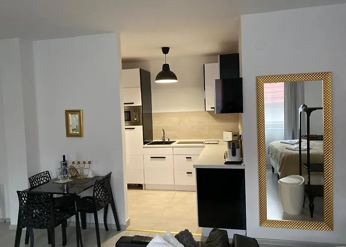 Homestay Zara Luxury The Absolute Center Of *